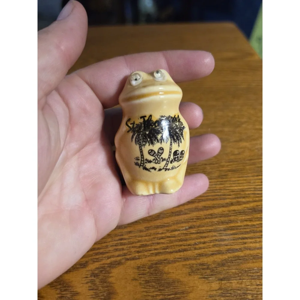 Vintage Brown FROG Toothpick Holder  Retro Kitschy Souvenir Palm Tree